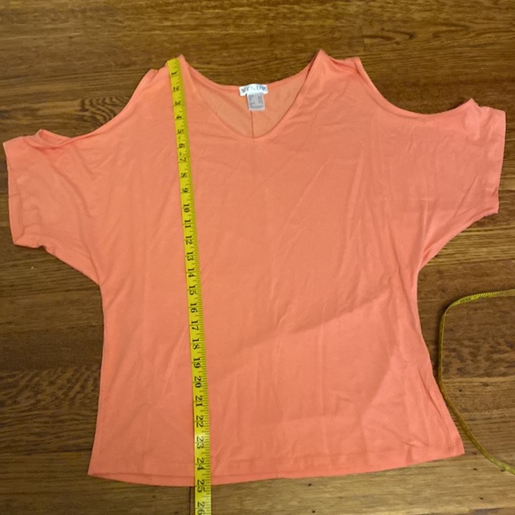 NWOT Venus Small Coral/Peach Cold Shoulder Short Sleeve Top - Picture 6 of 6